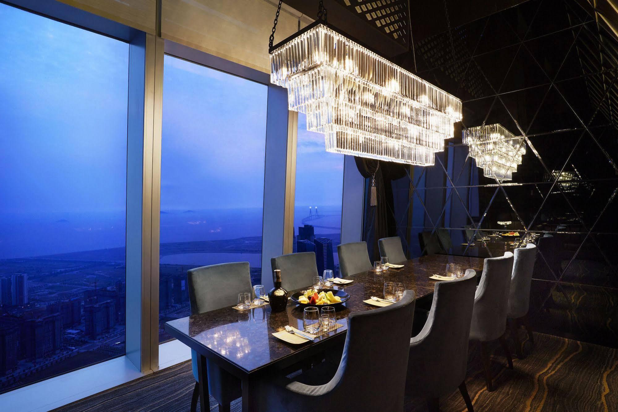 Oakwood Premier Incheon Aparthotel Exterior photo