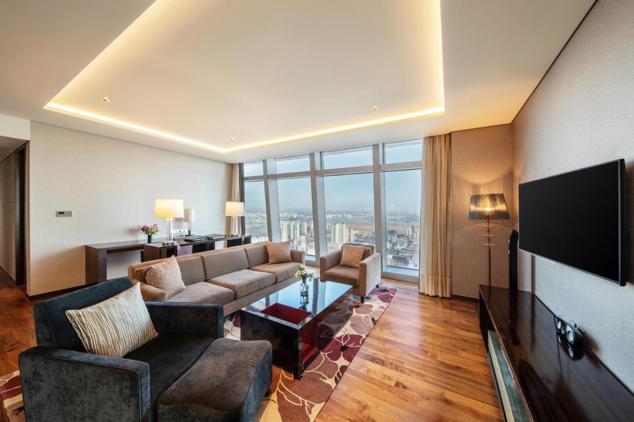 Oakwood Premier Incheon Aparthotel Exterior photo
