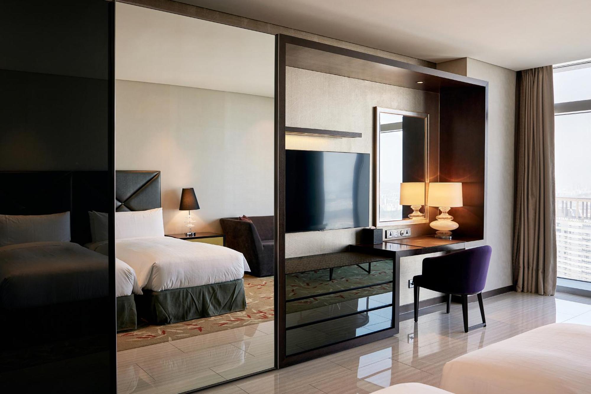 Oakwood Premier Incheon Aparthotel Exterior photo