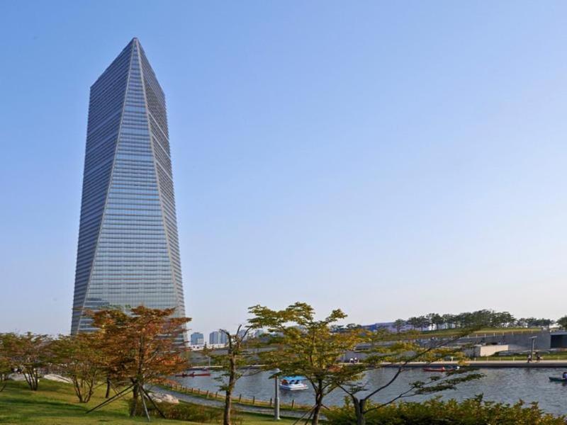 Oakwood Premier Incheon Aparthotel Exterior photo